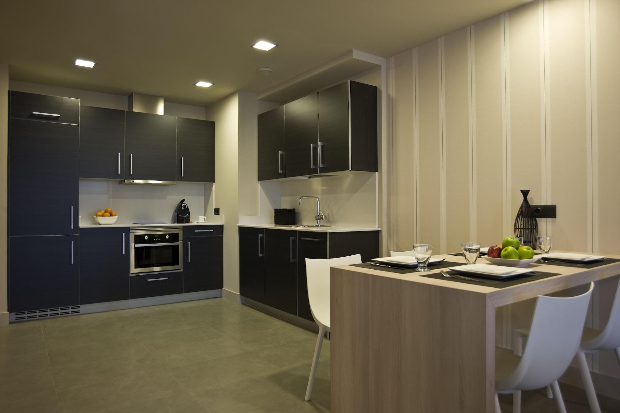 Irenaz Resort Apartamentos Сан Себастиан Екстериор снимка